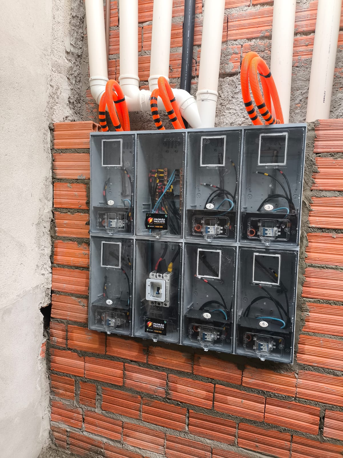 Instalação de caixas de luz e padrão de entrada de energia elétrica em Guarulhos
